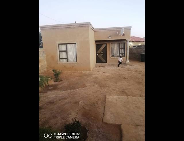 2 BEDROOM HOUSE FOR SALE IN LAWLEY